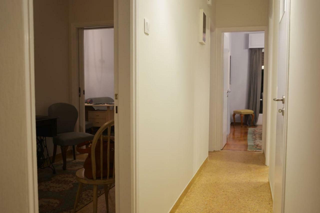 Vintage, Spacious Apartment In The Heart Of Athens! エクステリア 写真